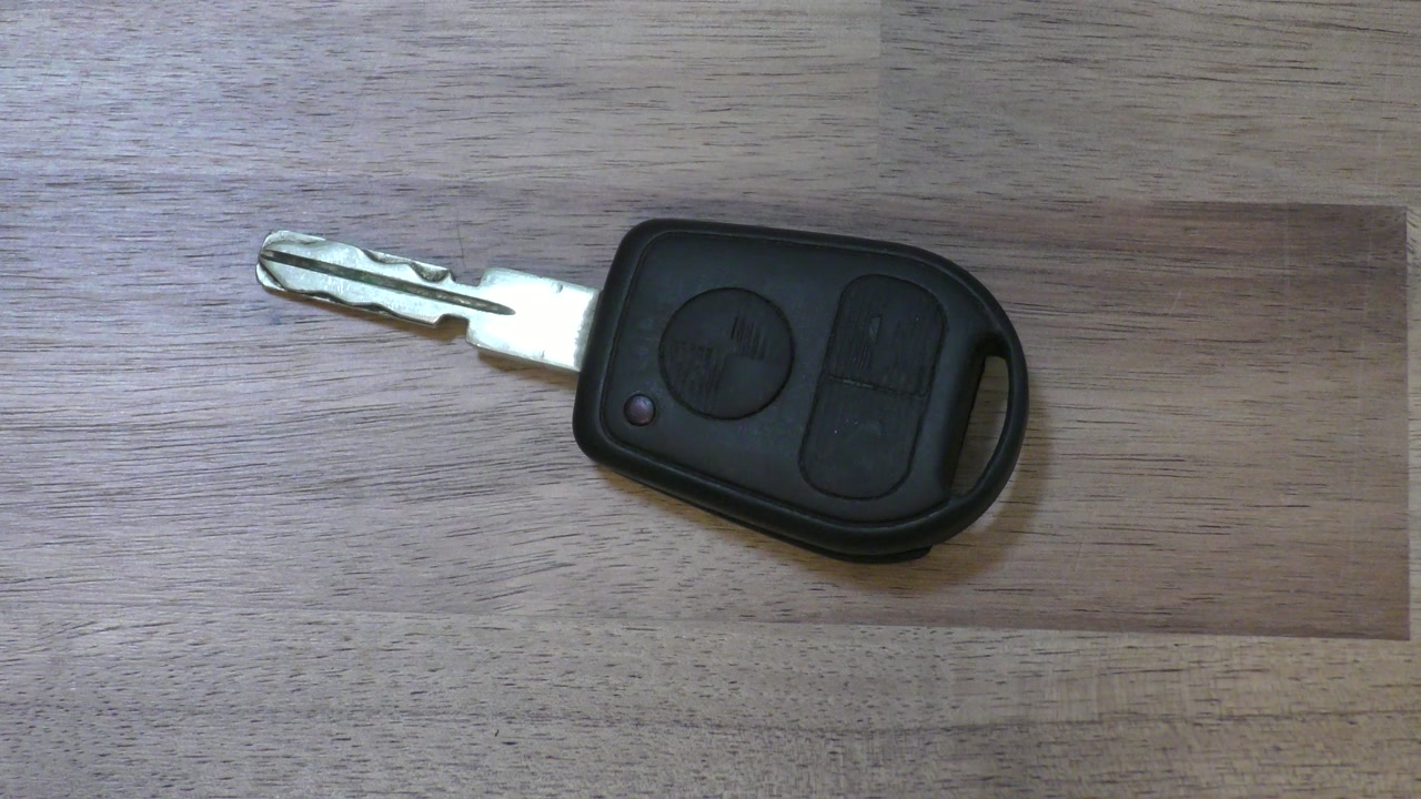 90s BMW 7 5 3 Series Remote Key Fob Battery Replacement - DIY