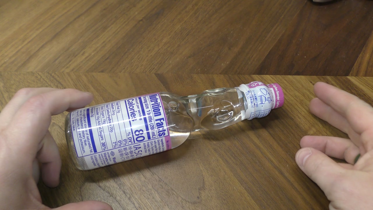 How To Open Marble Soda - HATA ⧸ RAMUNE - Japanese Soda Drink