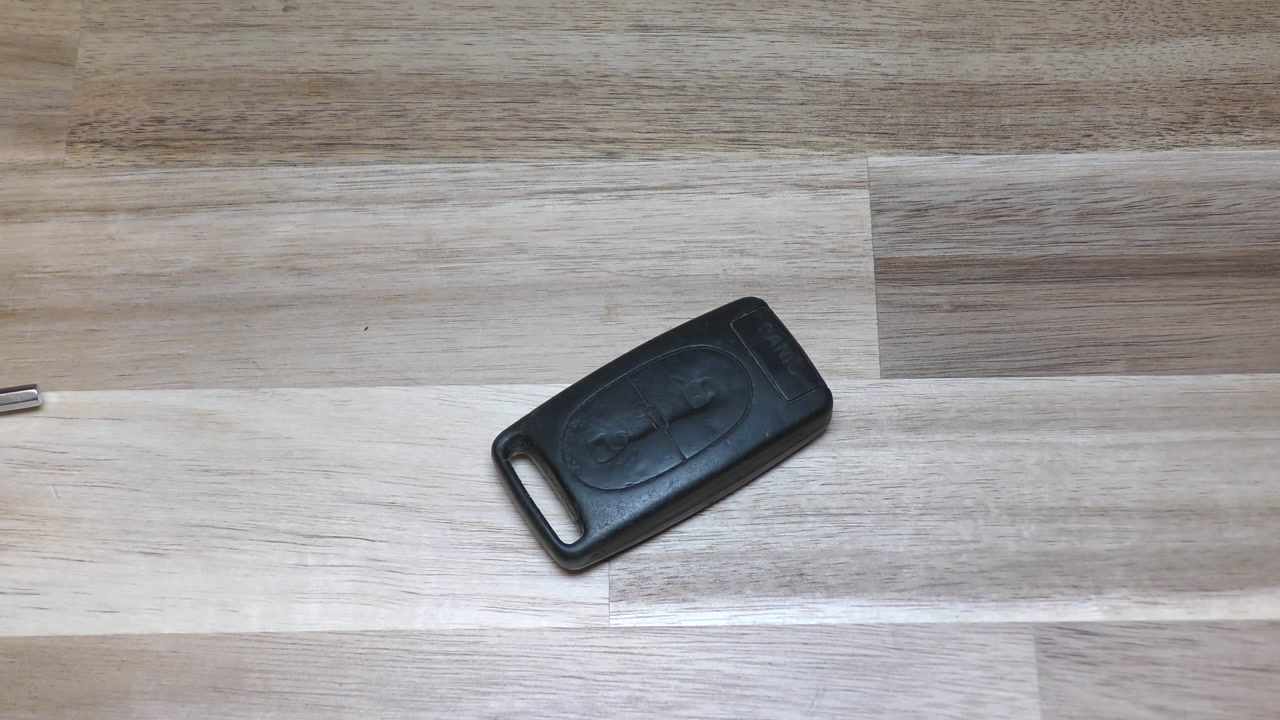 1994 - 2001 Audi A4 A6 A8 Quattro Key Fob Battery Replacement