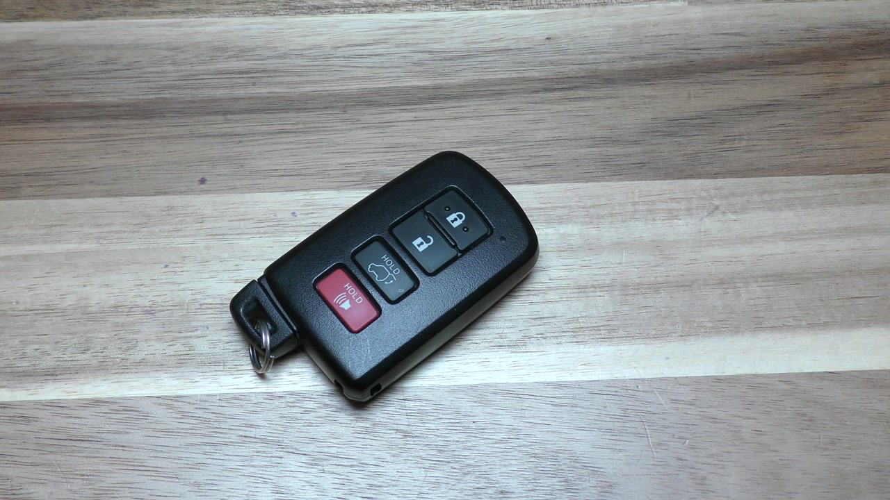 Toyota Highlander ⧸ Rav4 Key Fob Battery Replacement - EASY DIY