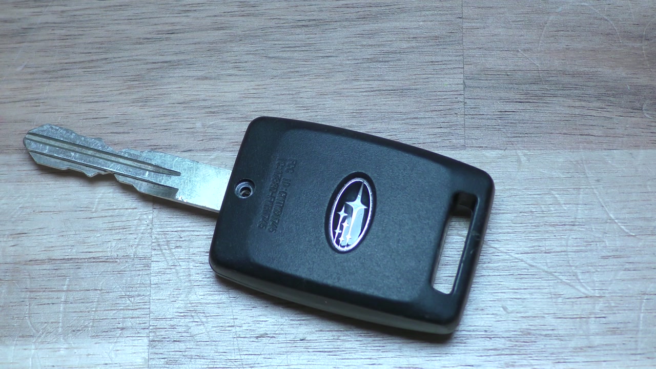 Subaru Tribeca ⧸ Legacy Key fob battery replacement - EASY DIY