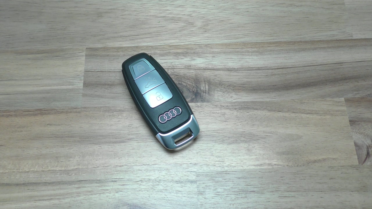 Audi Key Fob battery change - (US) Key battery DIY