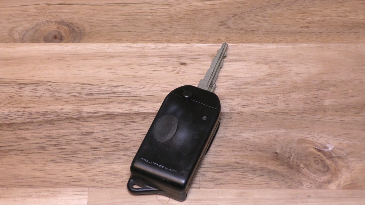 Porsche Carrera 993 ⧸ 911 Key Fob Battery Replacement - EASY DIY