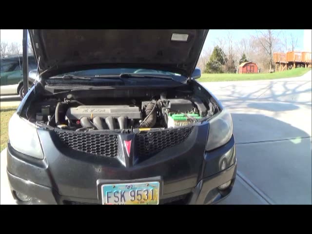 How to change Pontiac Vibe ⧸ Toyota Matrix headlight bulb