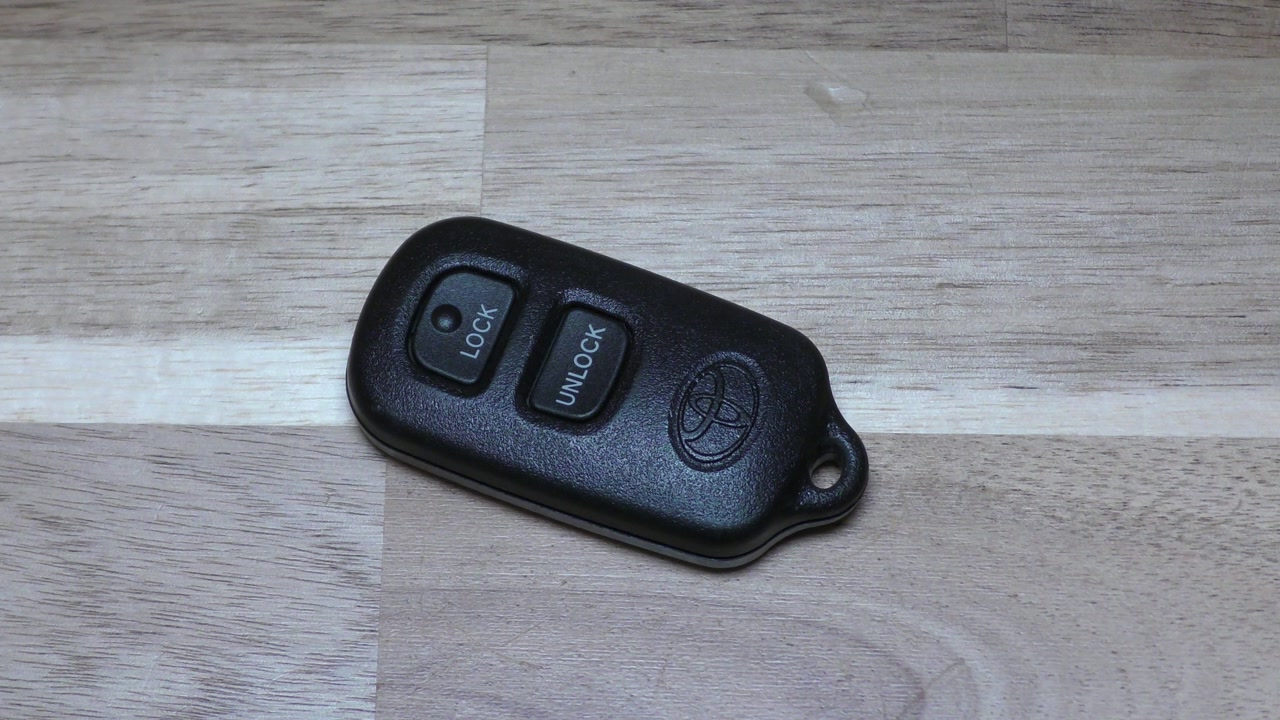 EASY Toyota Key Fob Battery Replacement - DIY
