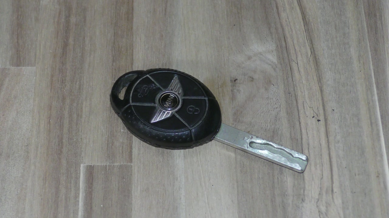 R50 Mini Cooper Key Fob Battery Replacement