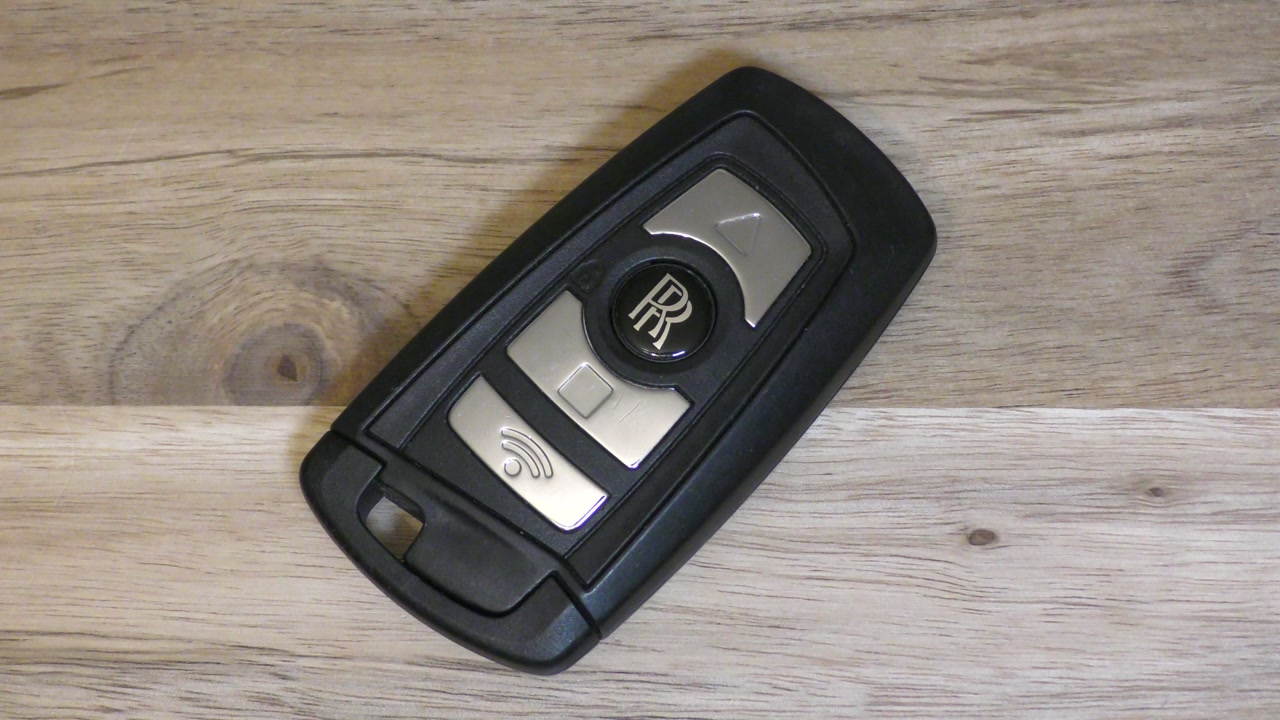 Rolls Royce Ghost Key Fob Battery Replacement - DIY