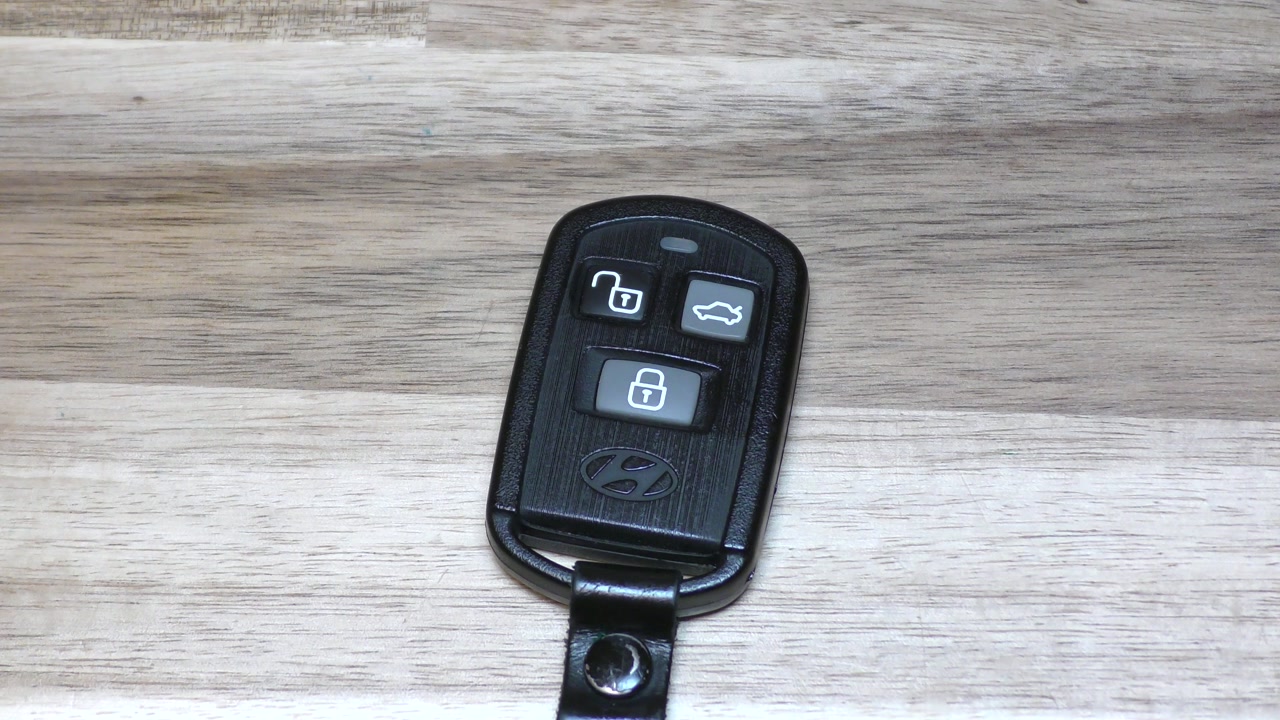 Hyundai Sonata ⧸ Sorrento ⧸ GX350 Key Fob Battery Replacement - EASY DIY