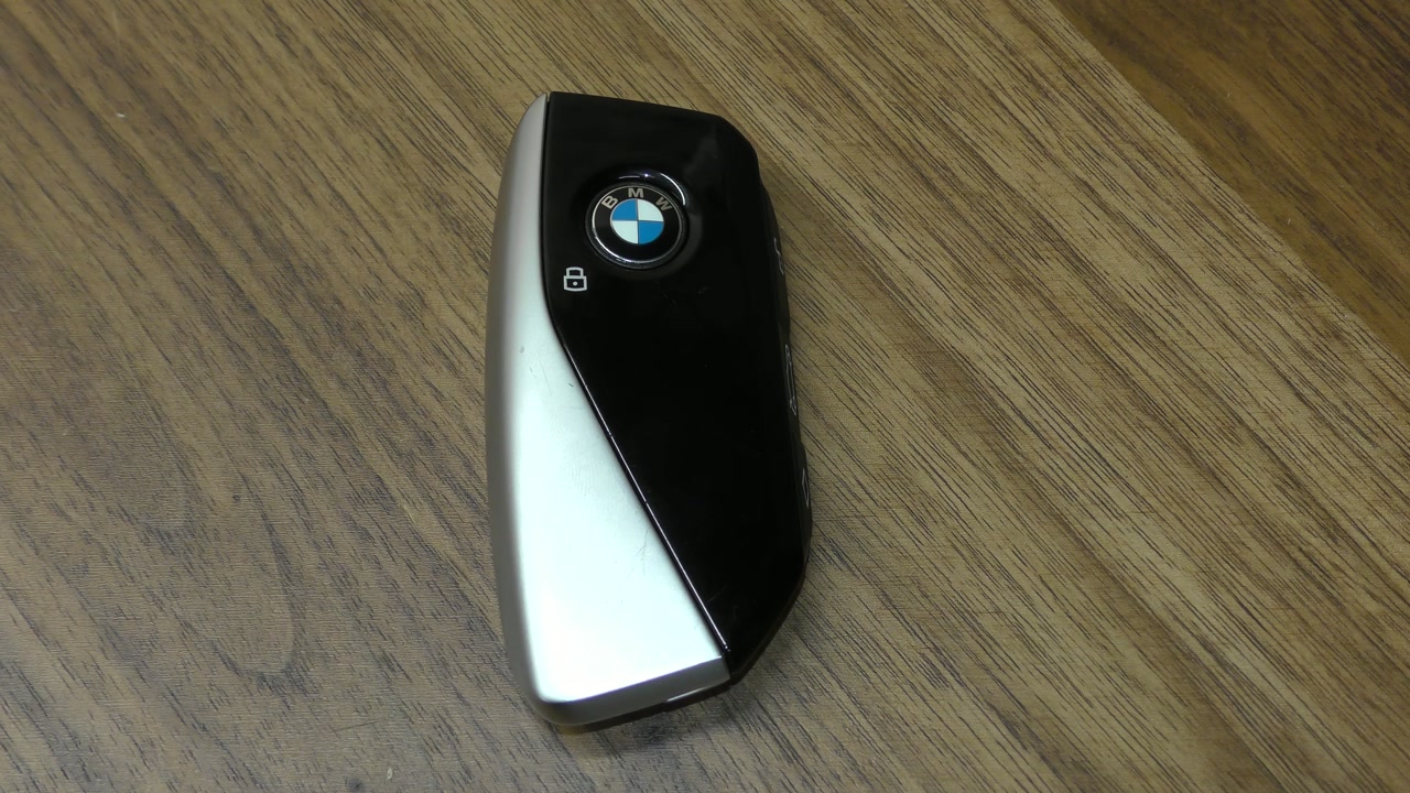 2023 BMW 740 ⧸ X7 Key Fob Battery Replacement - EASY DIY