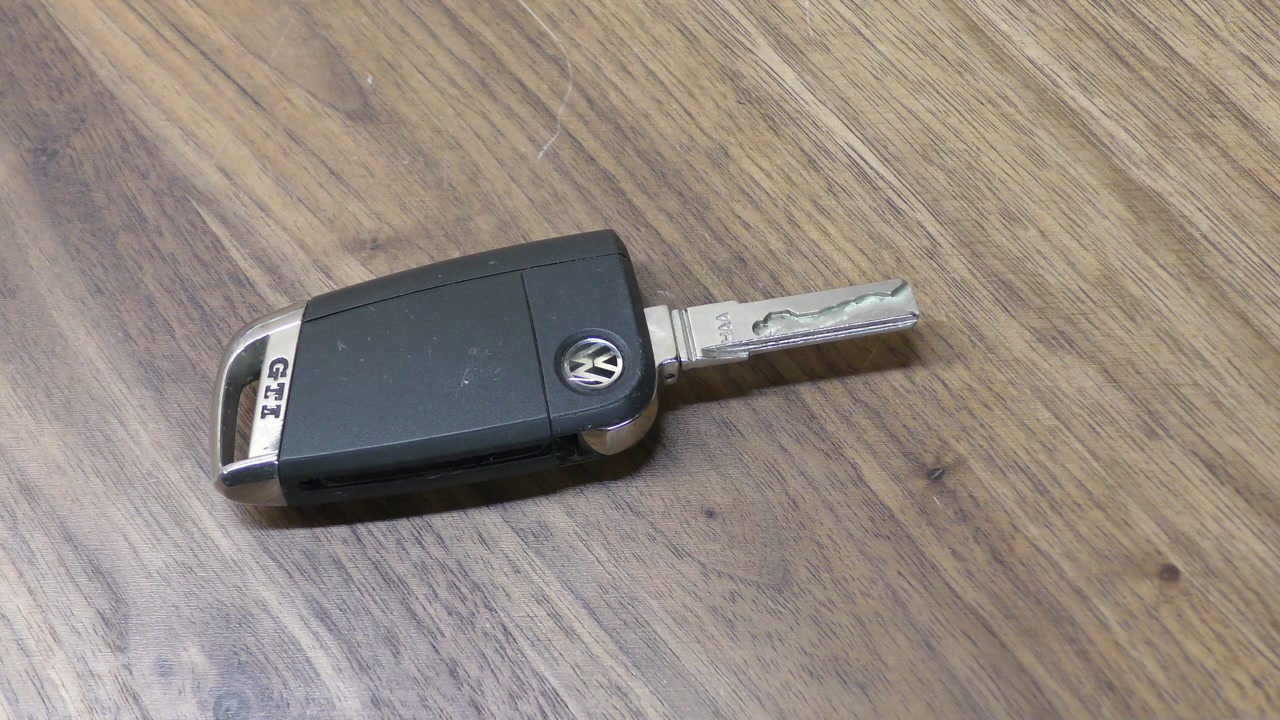 2018-2021 VW Golf Key Fob Battery Replacement - EASY DIY