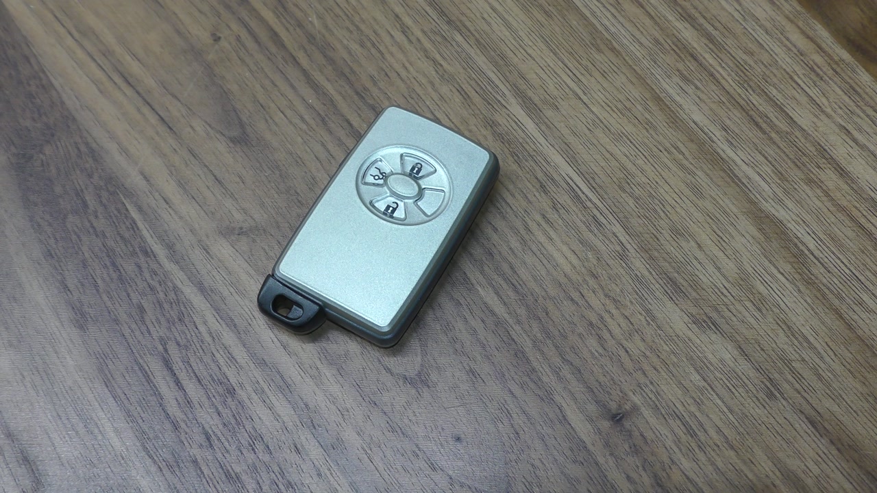 Toyota Crown Key Fob Battery Replacement - EASY DIY