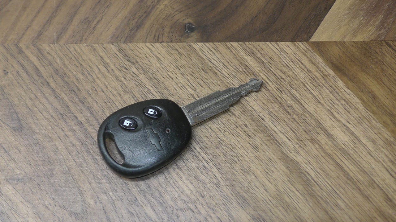 Chevy Aveo ⧸ Spark Key Fob Battery Replacement - EASY DIY