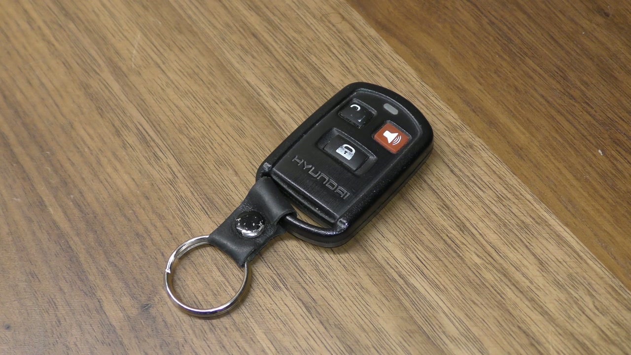 2003-2006 Hyundai Elantra ⧸ Santa Fe Key Fob Battery Replacement - EASY DIY