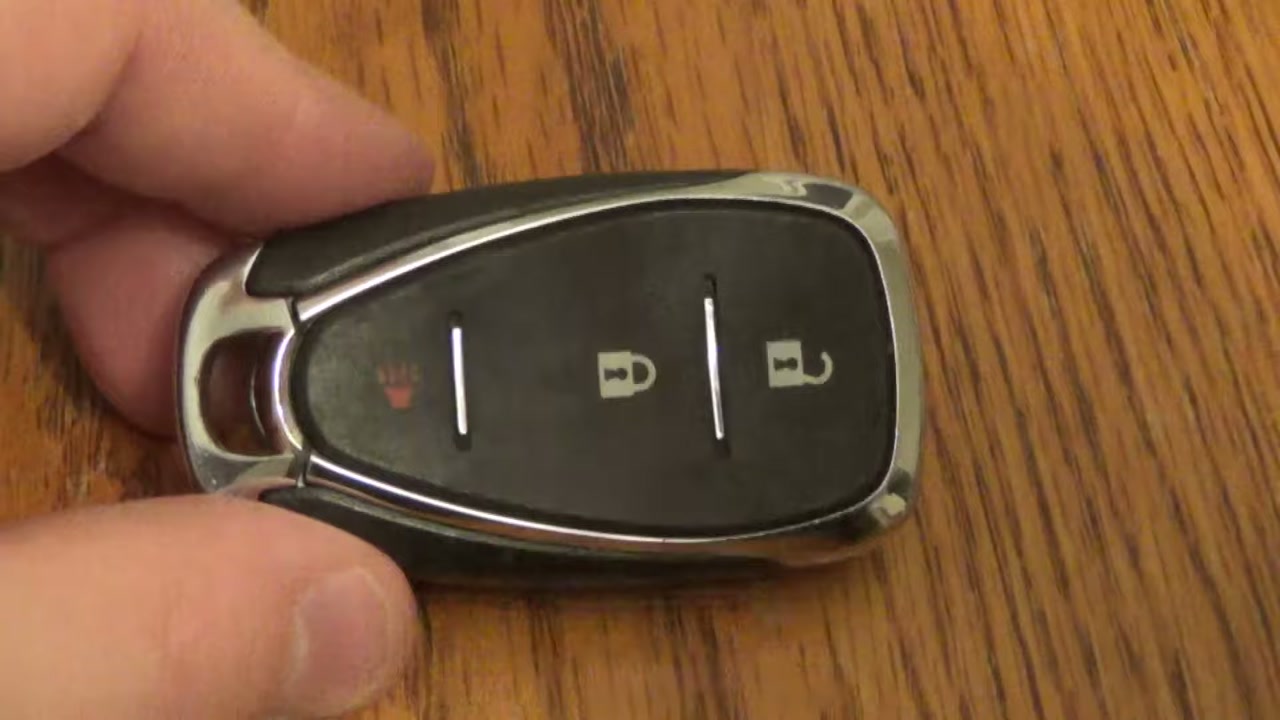 DIY - How to change SmartKey Key fob Battery on Chevy Malibu ⧸ Camaro ⧸ Cruze