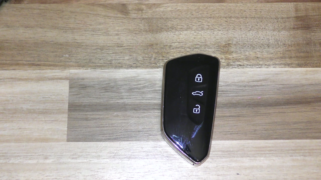 VW ID.4 ⧸ Skoda Octavia key fob battery replacement - EASY DIY