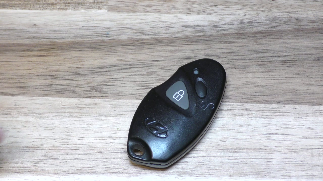 Hyundai Tiburon Key Fob Battery Replacement - EASY DIY
