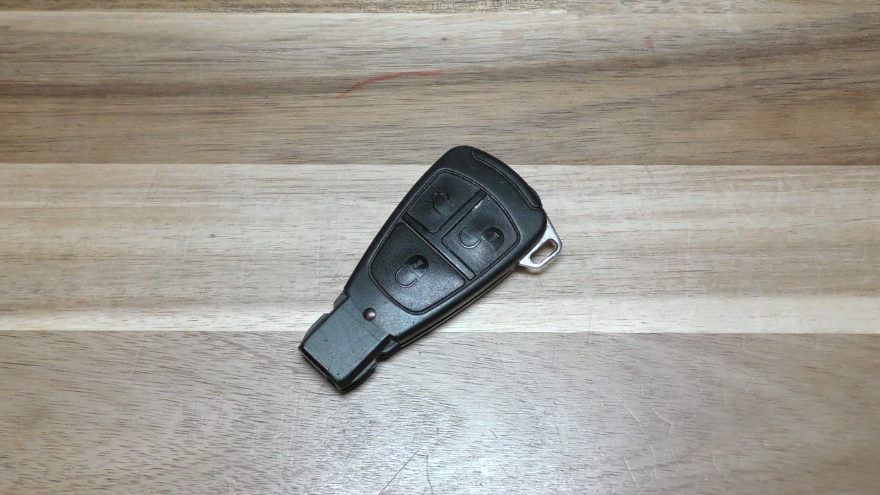 98-02 Mercedes Key Fob Battery Replacement - EASY DIY