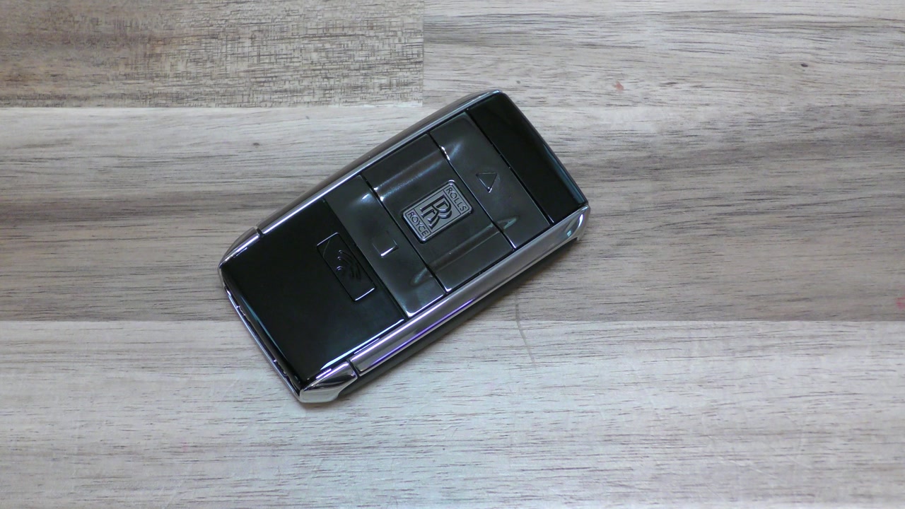 Rolls Royce Cullinan ⧸ Phantom key fob battery change - EASY DIY