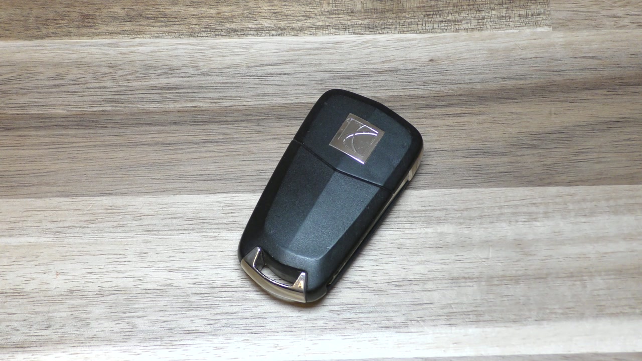 Vauxall ⧸ Saturn Key Fob Battery Replacement - EASY DIY