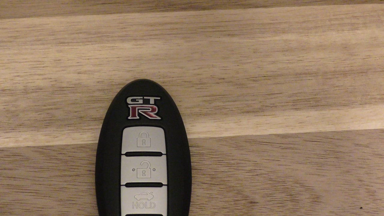 Nissan GTR Key Fob Battery Replacement - DIY