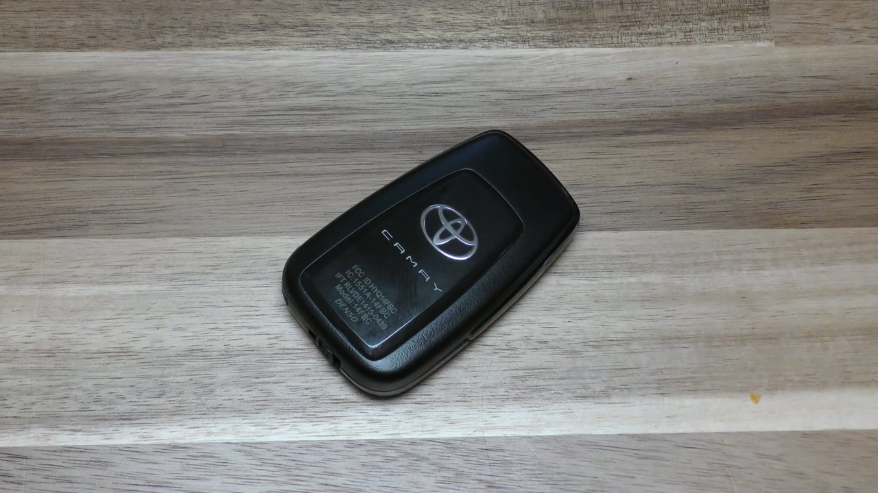 Toyota Camry ⧸ CRV ⧸ Rav4 ⧸ Corolla Key Fob Battery Replacement - DIY