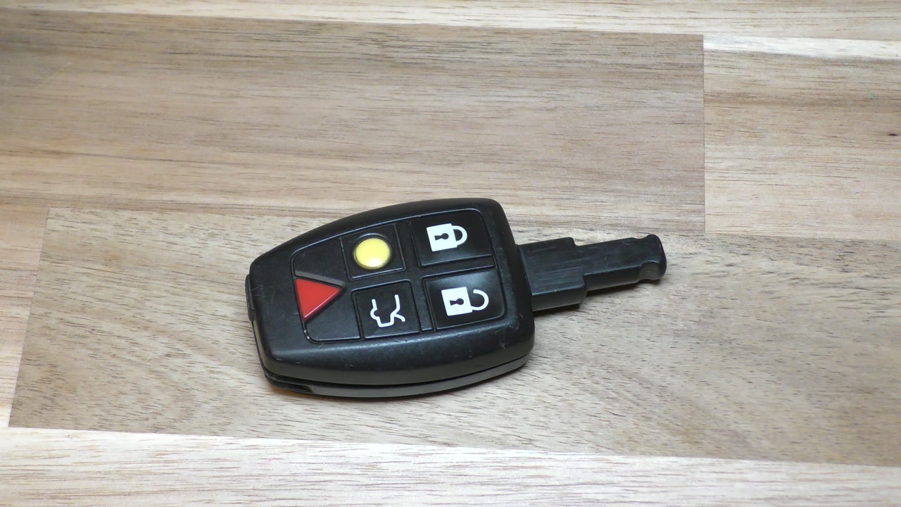 Volvo S40 C30 V50 C70 Key Fob Battery Replacement 2004-2012