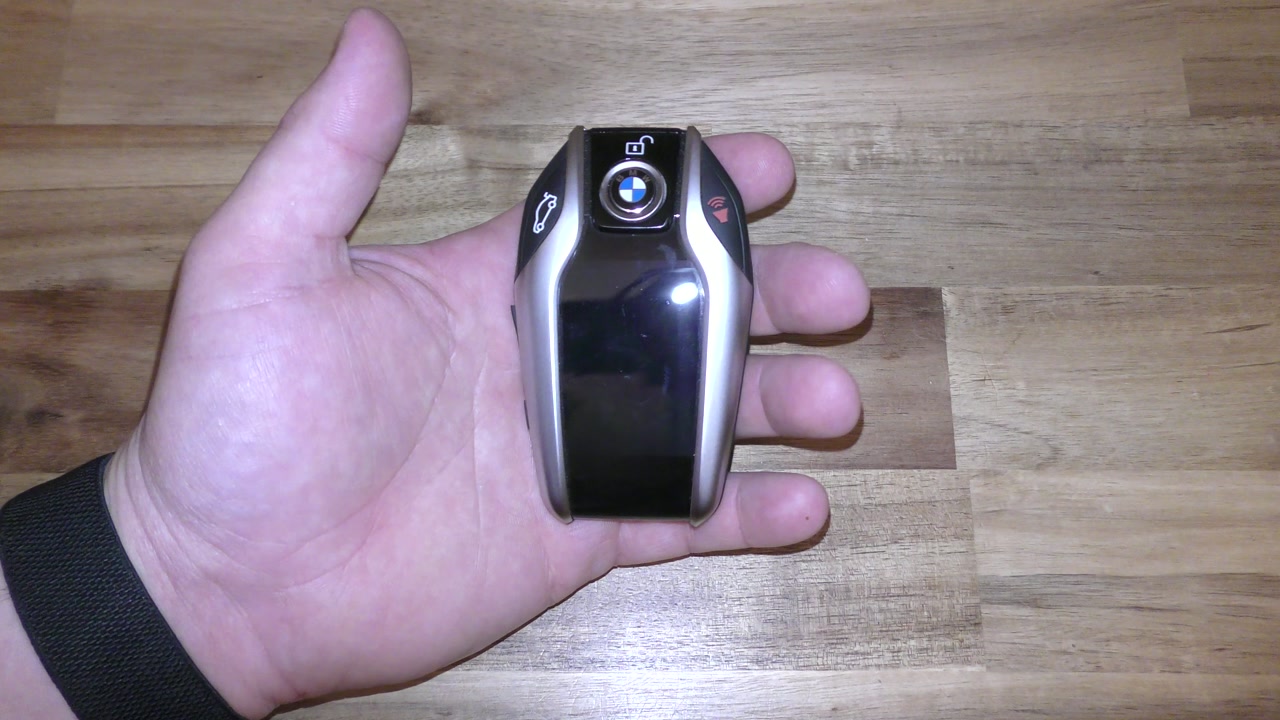 BMW Smart Touch Screen key fob - Function and Battery change