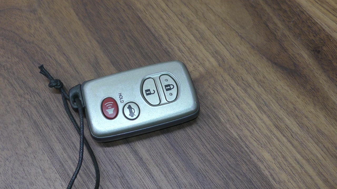 2006 - 2012 Toyota Camry ⧸ Highlander Key Fob Battery Replacement - EASY DIY