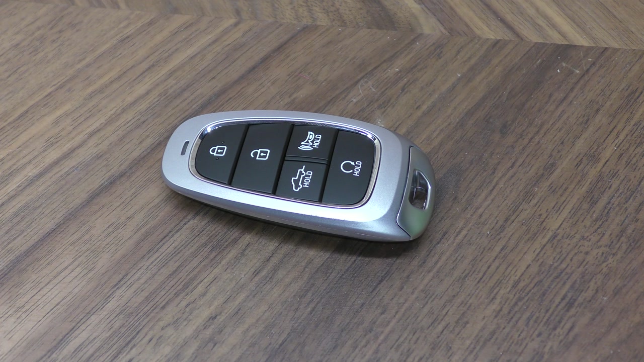 Hyundai Santa Cruz key fob battery replacement - EASY DIY