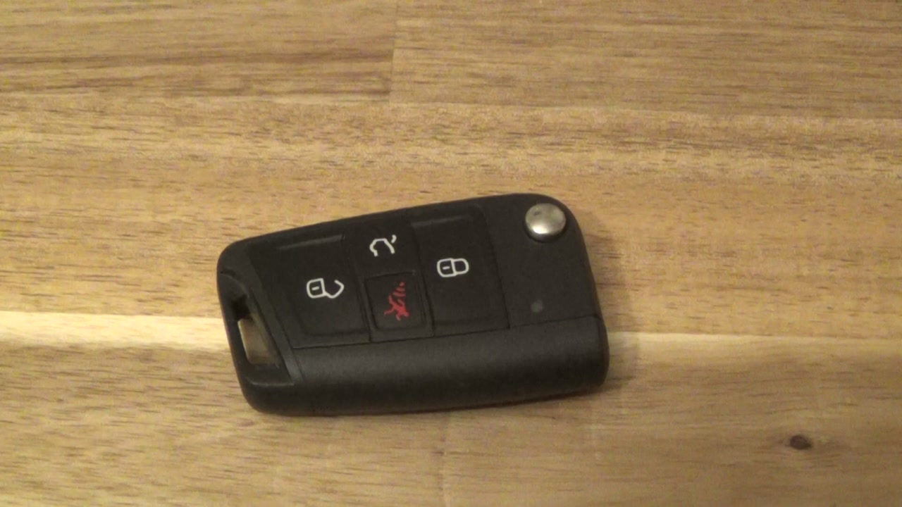 VW Golf GTI Key Fob battery replacement