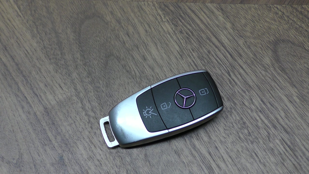 Mercedes Benz Actros Key Fob Battery Replacement - EASY DIY
