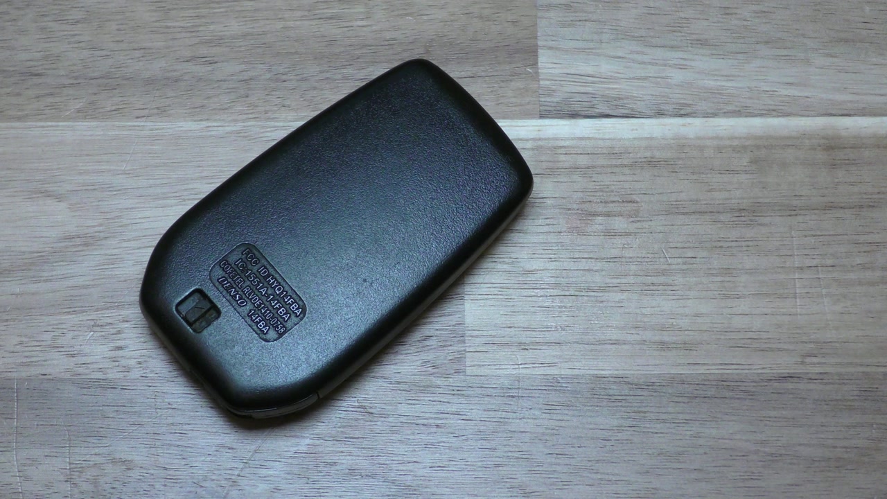 Toyota Land Cruiser Key Fob Battery Replacement - DIY