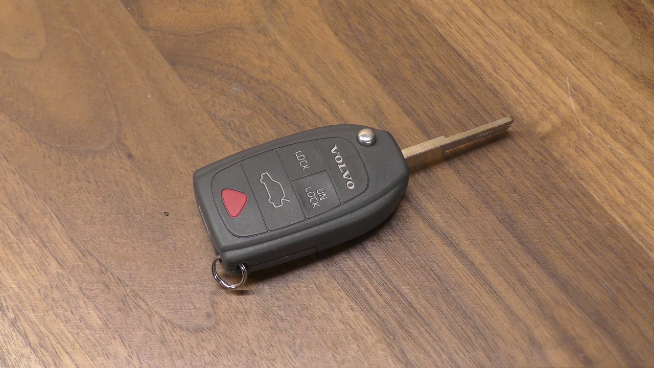 2003 - 2005 Volvo S40 V40 Key Fob Battery Replacement - EASY DIY