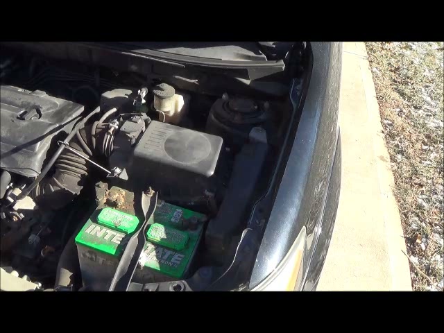 How to change the air filter on your Pontiac Vibe   Toyota Matrix