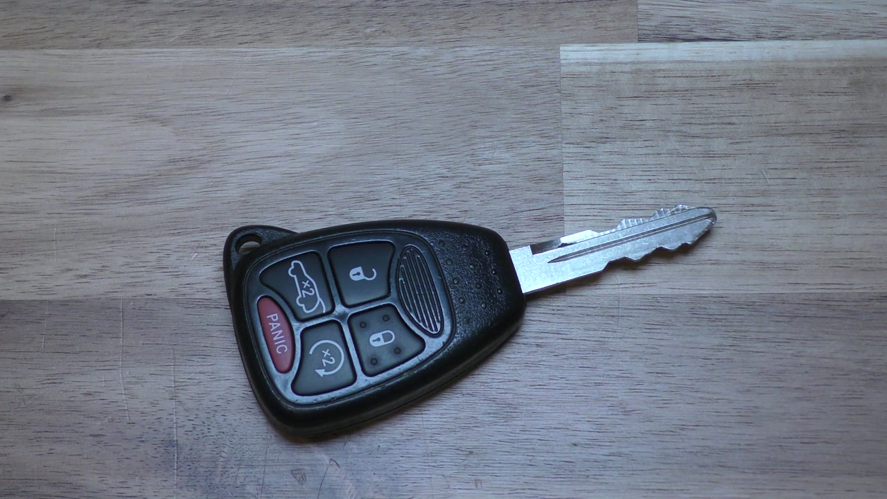 Jeep ⧸ Dodge ⧸ Chrysler Key Fob Battery Replacement - DIY