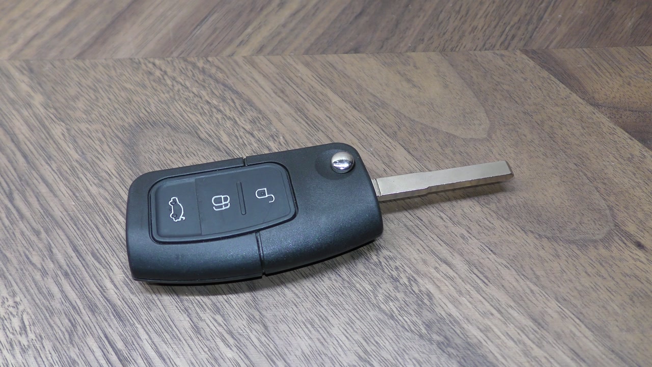 Ford Kuga ⧸ Galaxy ⧸ Mondeo key fob battery replacement - EASY DIY