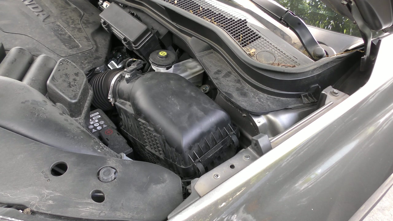 Honda Ridgeline Engine Air Filter Replacement - EASY DIY