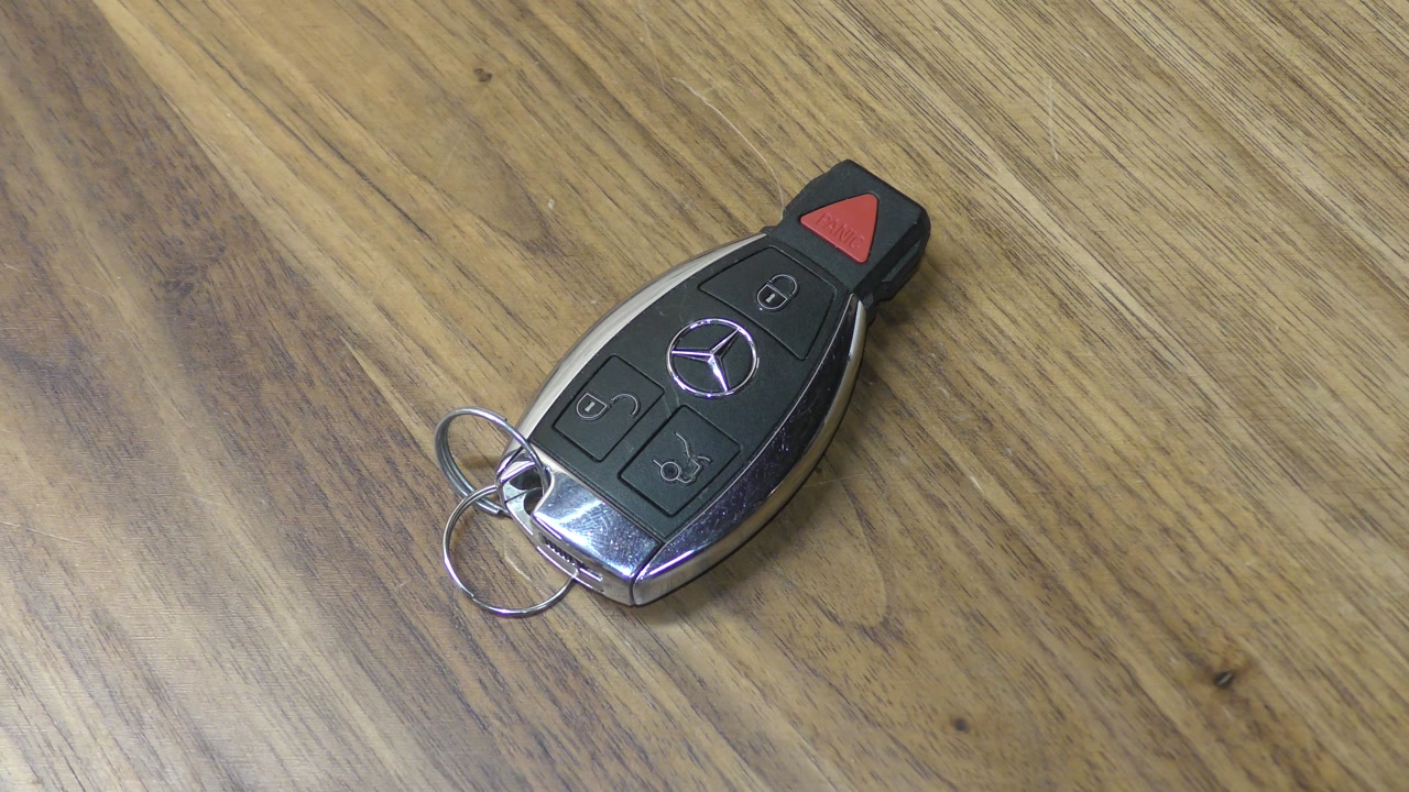 How to replace battery in Mercedes C SL or S Class key fob