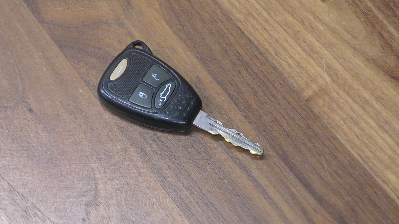 Chrysler Aspen ⧸ Dodge Nitro Key Fob Battery Replacement - EASY DIY