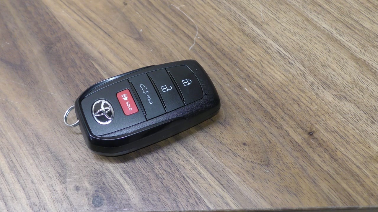 Toyota Crown Key Fob Battery Replacement - EASY DIY